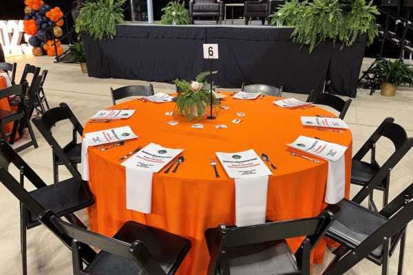 2023 ADC Banquet Table Setting